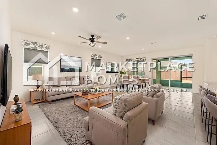 4170 NW 48th Terrace Rd — Photo 4