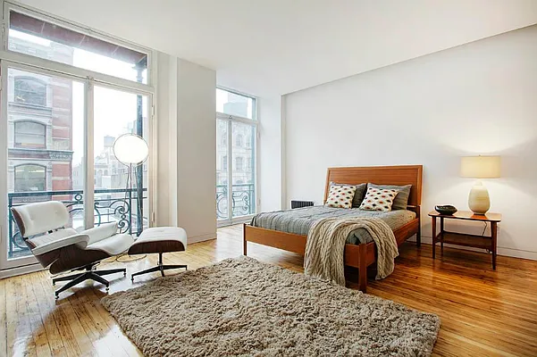 Sold by Town Residential | media 4