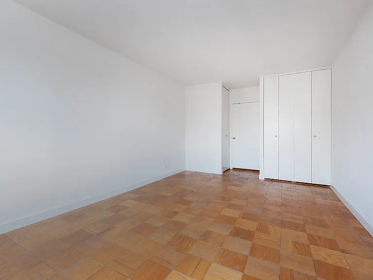 1520 York Ave #18B — Photo 8