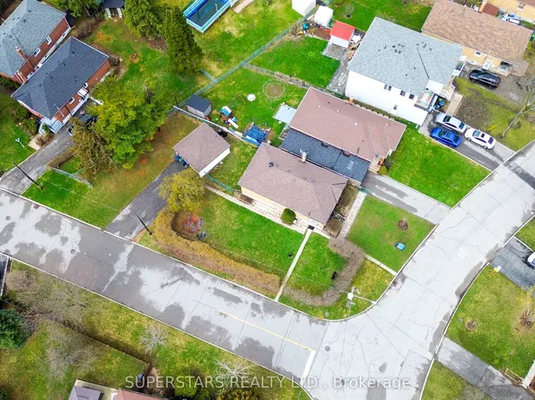 106 Ainsdale Rd, Toronto, ON M1R 3Z2