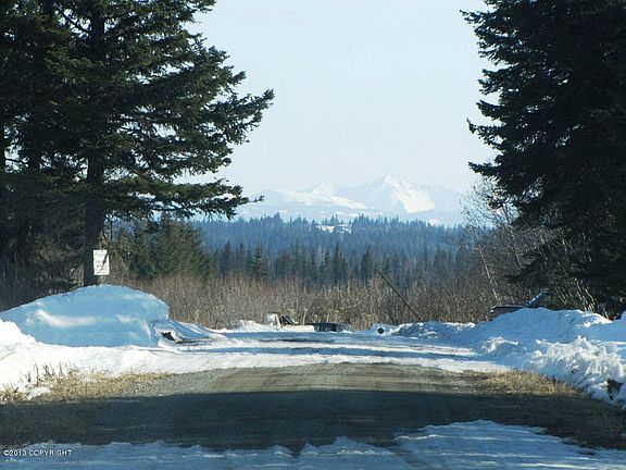 2nd image of L8-B1 La Duquesa Ln