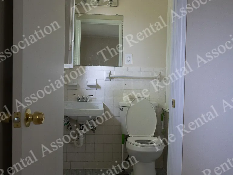 905 N McGuire Ave — Photo 16