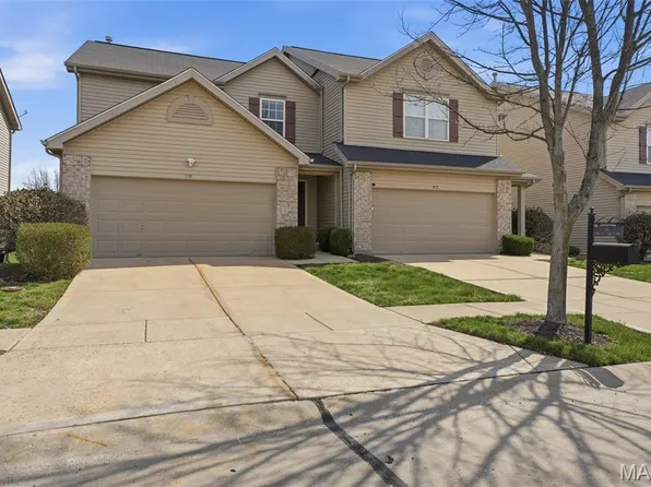 510 Country Circle Dr, Lake Saint Louis, MO 63367