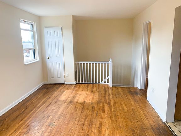 3rd image of 61-51 Springfield Blvd