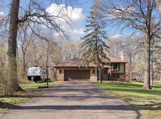 2753 225th Ln NE, East Bethel, MN 55011