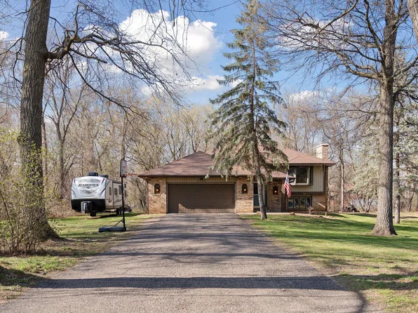 2753 225th Ln NE, East Bethel, MN 55011