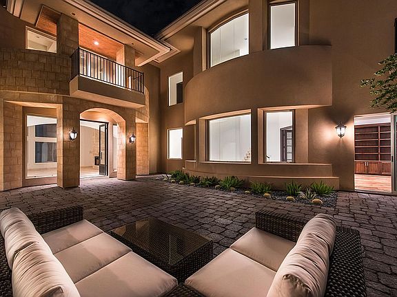 2nd image of 31 Golden Sunray Ln