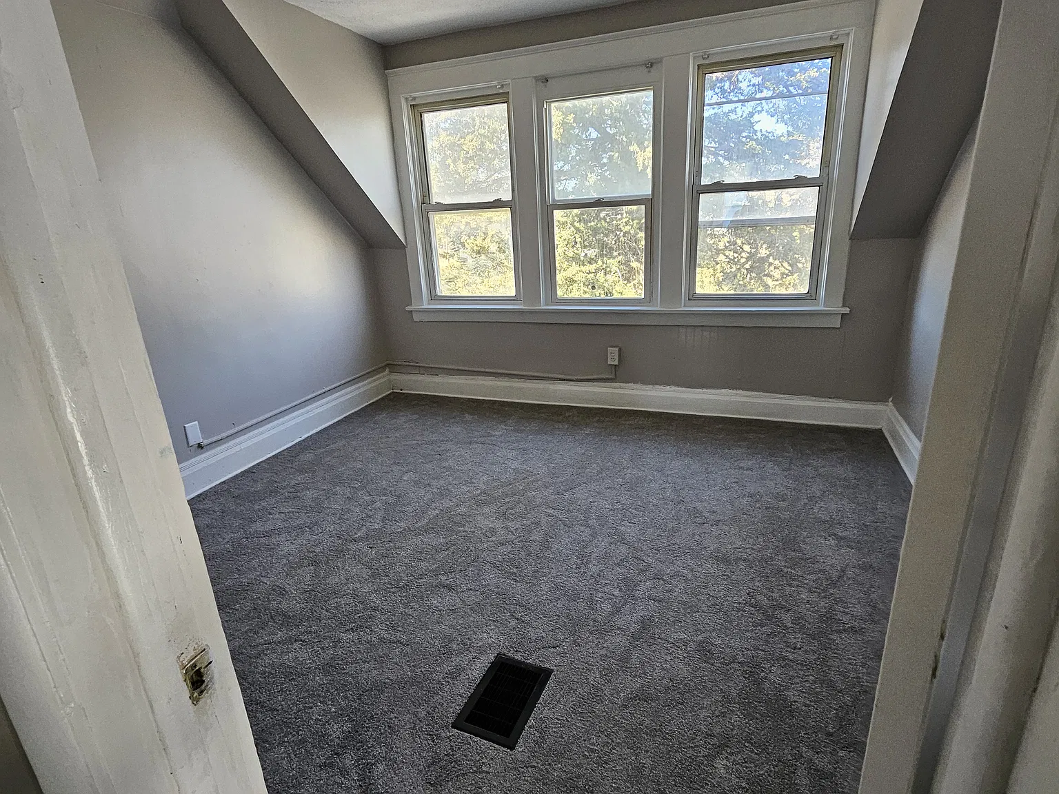 4 bed, 1750 sqft, $1,500 — Photo 3
