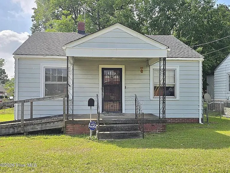 1001 Russell St