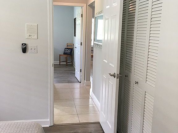 Hallway between bdrms.