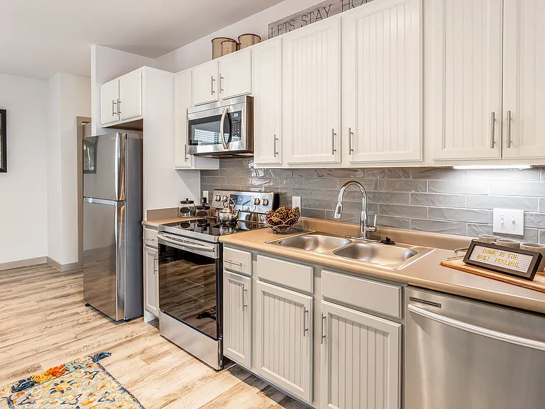 Gateway Pines — Photo 13
