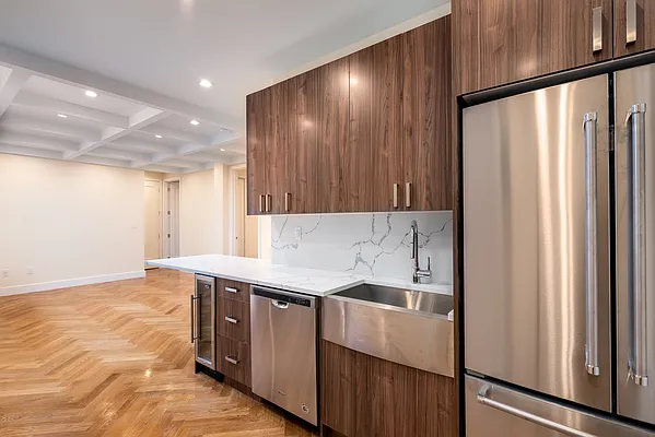 Rented by Dallien Realty Limited Liability Company | media 24