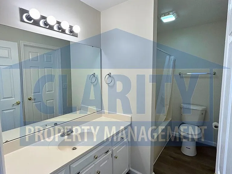 7812 Avalon Acres Ct — Photo 14