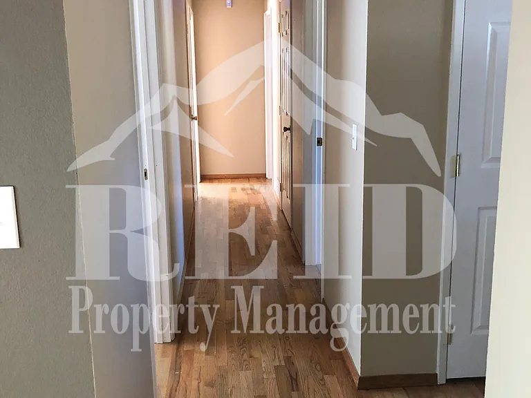 4813 Sandra Ln NE — Photo 15