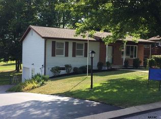 4 Benjamin Dr, Hanover, PA 17331