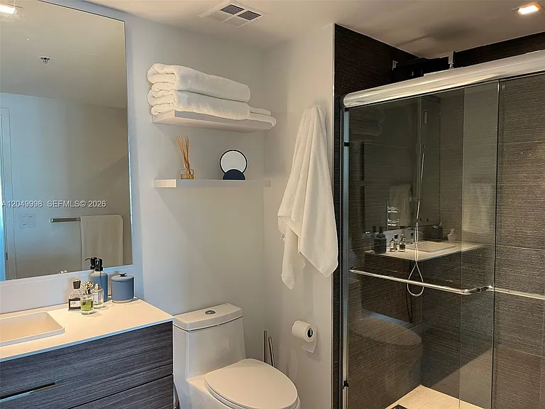 335 Biscayne Blvd #4207 — Photo 17