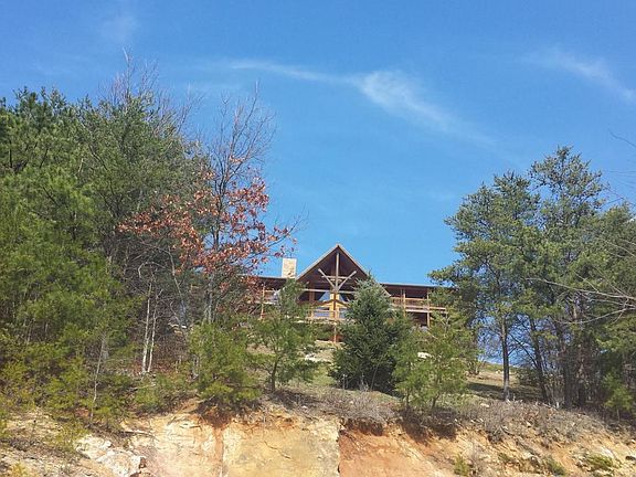 2nd image of Look Rock Crest Dr