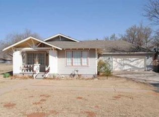 510 N Main St, Blanchard, OK 73010