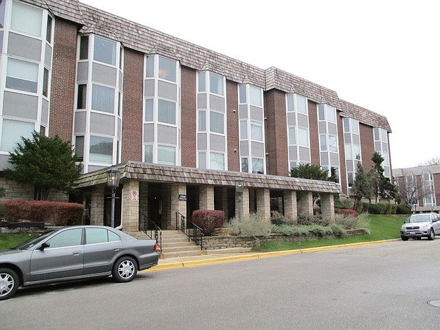 1st image of 10346 W Palmer Ave #2K
