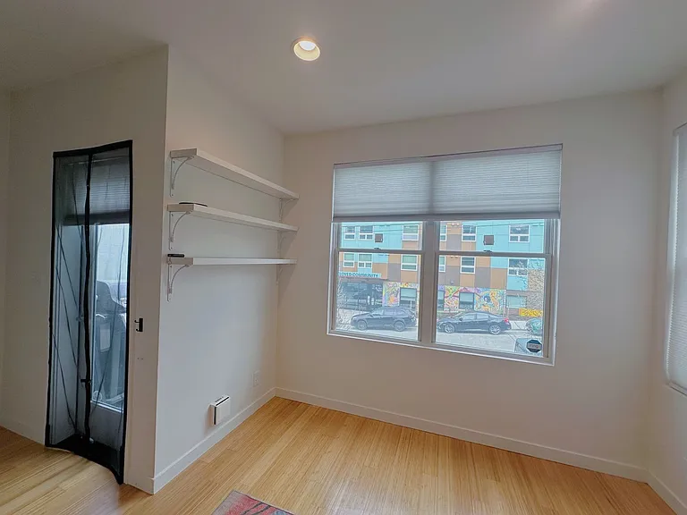 3817 S Angeline St — Photo 31