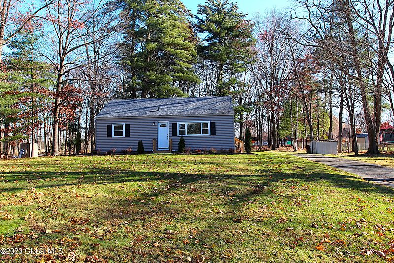 2nd image of 28 Pine Street