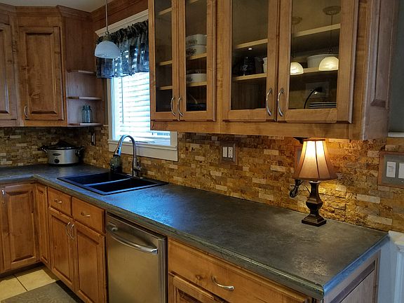 4th image of 334 Driftwood Dr
