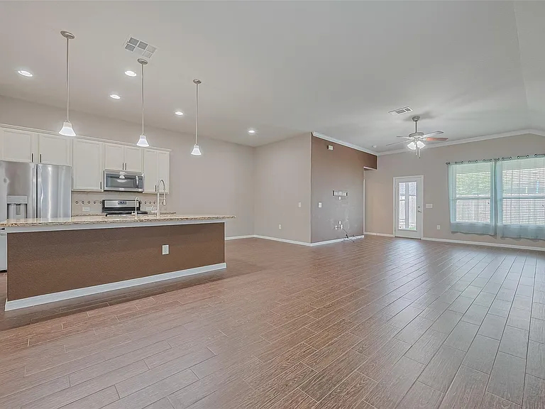 5327 Silver Ledge Dr — Photo 22