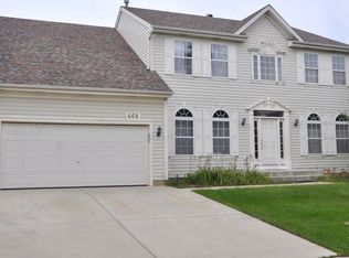 468 Nuthatch Way, Lindenhurst, IL 60046