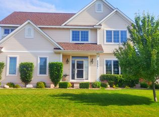 2402 NW Parkridge Dr, Ankeny, IA 50023