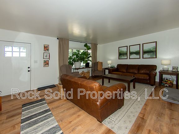 4th image of 5512 Frederick Dr
