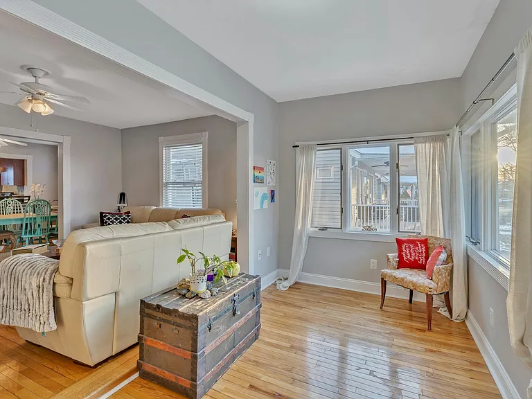 43 Hillcrest Ave #B — Photo 10