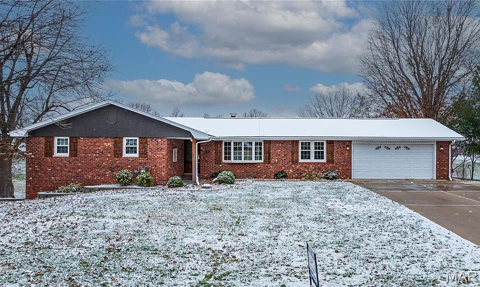 1st image of 147 Dogwood Dr