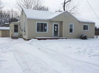 1314 Norton St, Burton, MI 48529