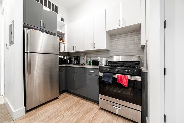 Rented by Joel Scharf, LREB | media 48