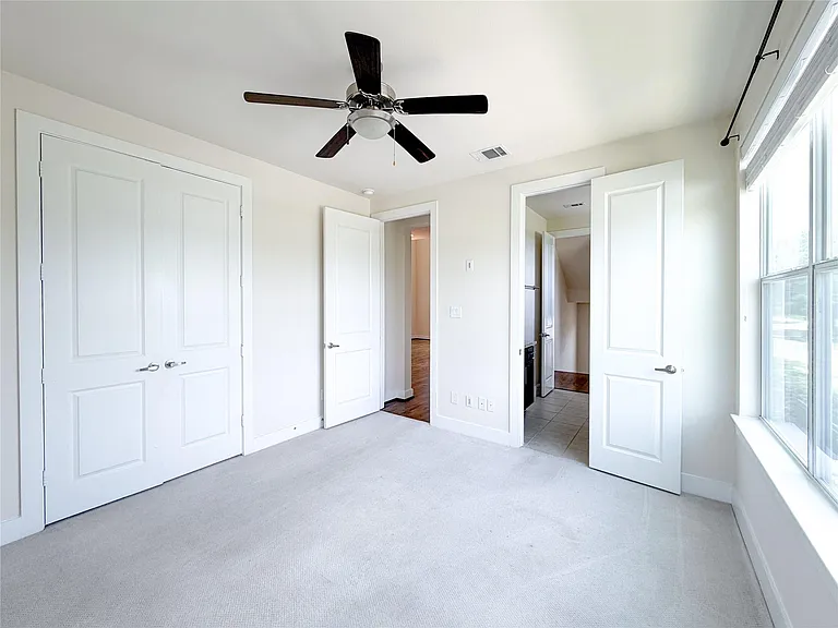 1803 Crestdale Dr — Photo 12