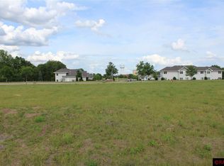 2019 Pratt Cir, Saint Peter, MN 56082