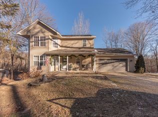 10595 McGregor Rd, Pinckney, MI 48169