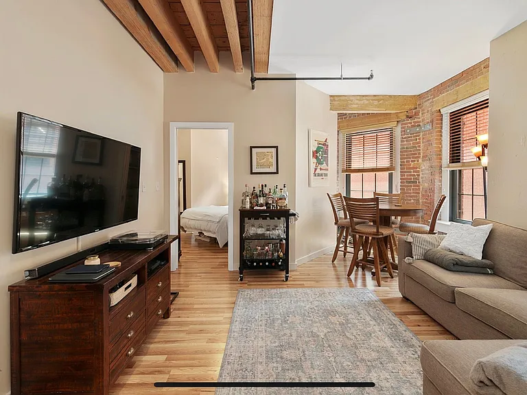 101 Broad St #4G — Photo 2