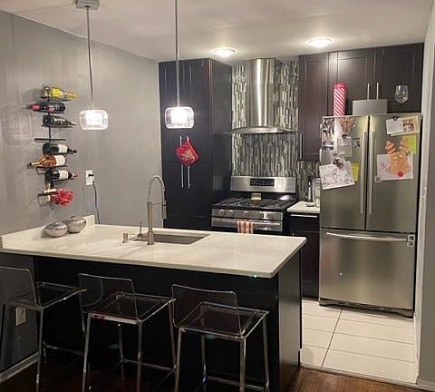 4th image of 647 Hollywood Ave Floor 1