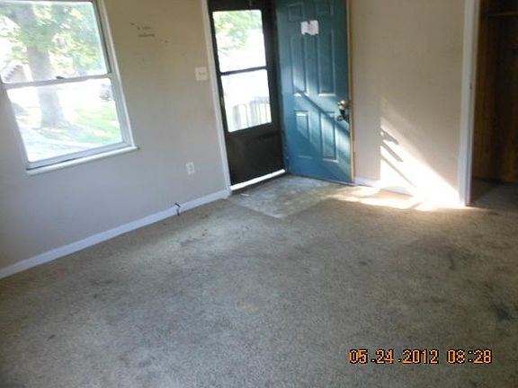 3rd image of 114 Brush Hill Ct #11