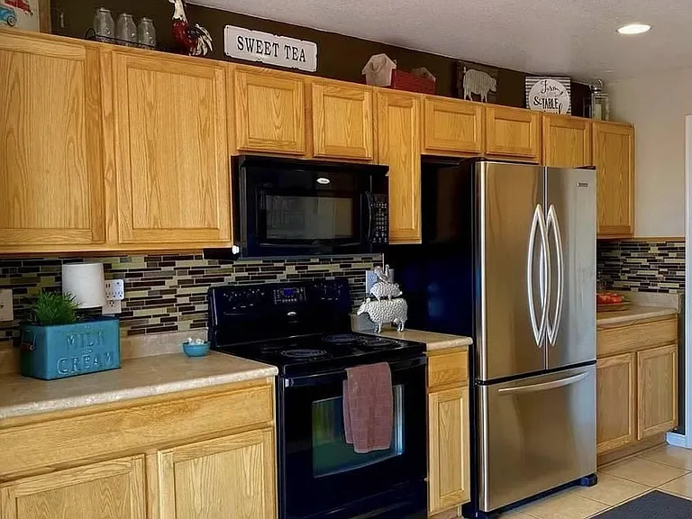 851 Willow Dr — Photo 8