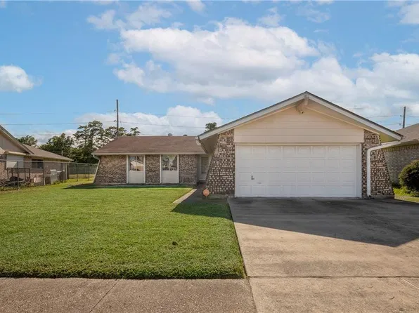 2344 Oakmere Dr, Harvey, LA 70058