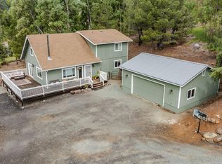 7067 Cane Ln, Valley Springs, CA 95252