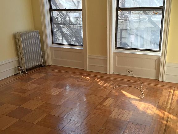 2nd image of 9 Pinehurst Ave APT 2C