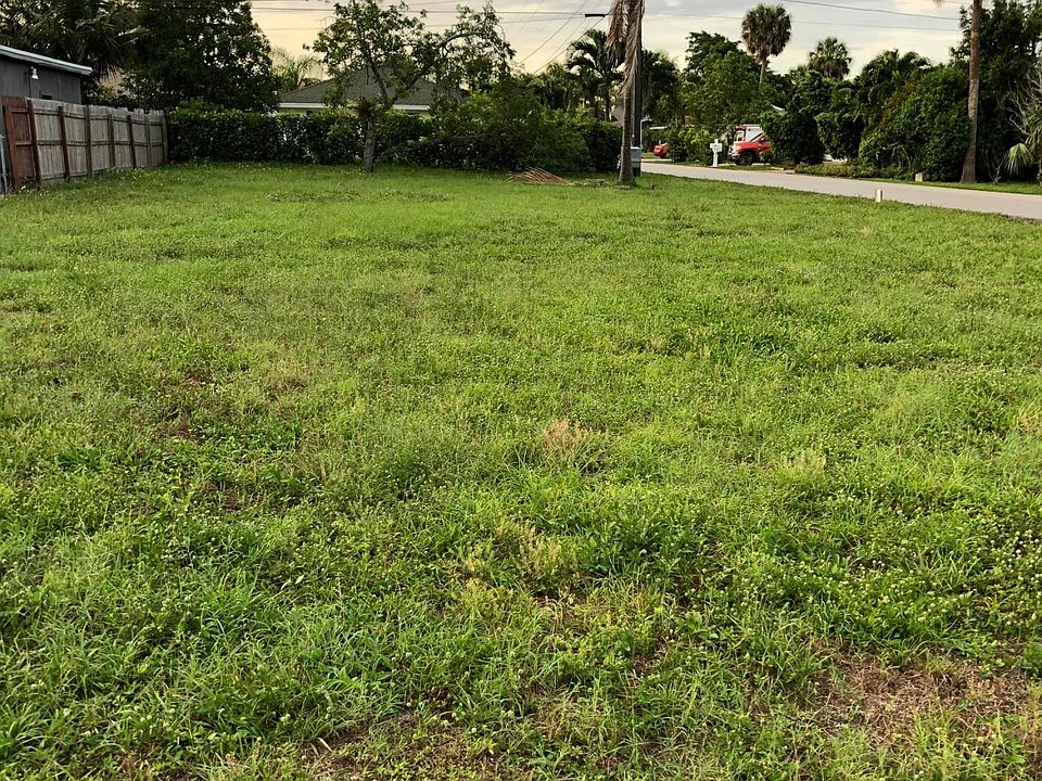 2nd image of 5633 Papaya Road