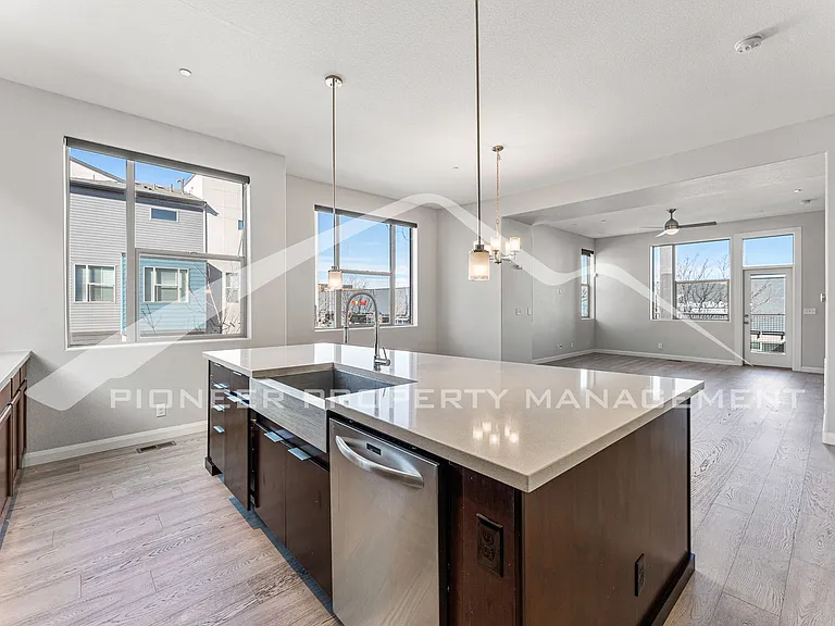 6996 W Alaska Dr — Photo 8