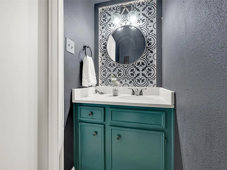 18014 Vintage Wood Ln — Photo 36