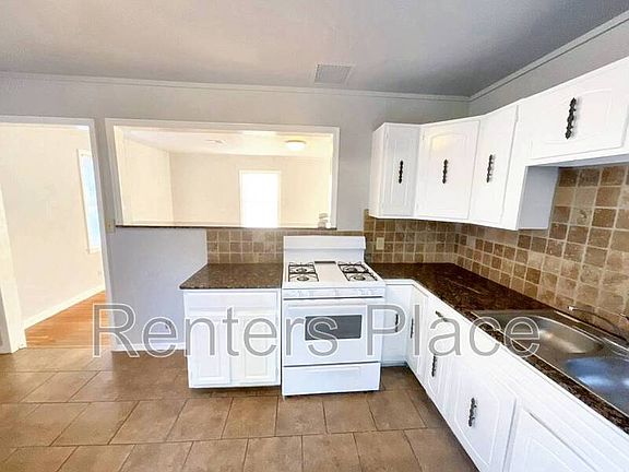 2nd image of 1208 S Erie Ave