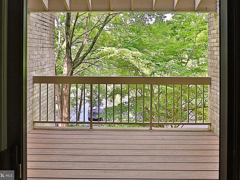11108 Boathouse Ct #97 — Photo 7