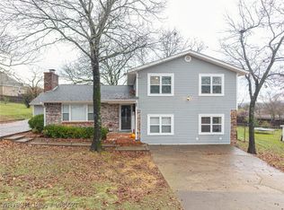 1005 S Oak St, Greenwood, AR 72936